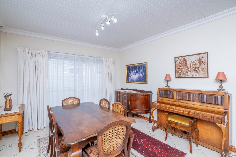 2 Bedroom Property for Sale in Vierlanden Western Cape